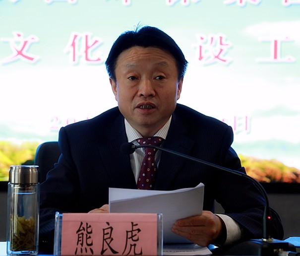 1511599508491536FfZo.jpg 7G6A4550_¸±±¾.jpg