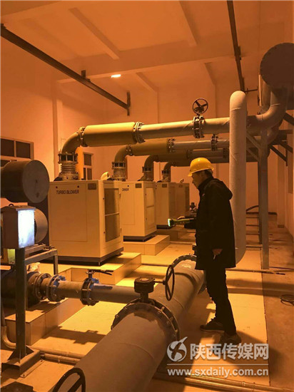 1518773747447104oWc9.jpg 1518773747447104oWc9.jpg