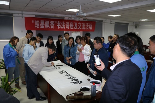 1538963966750197aurp.jpg Êé·¨½²×ù2.JPG