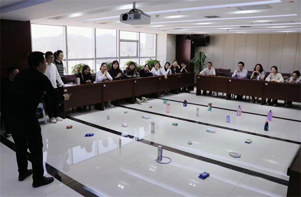 �Ӱ������α����������޹�˾.jpg