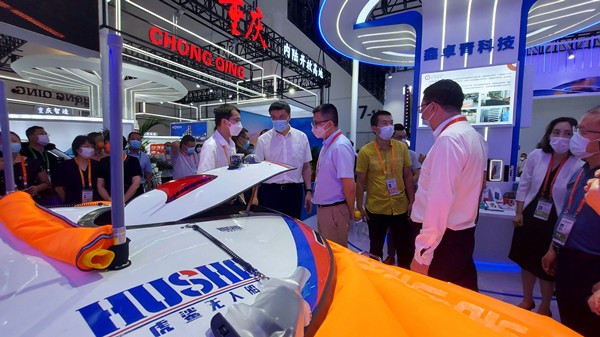 1681778285710359n6gm.jpg 20220726Ñо¿Ôº¹«Ë¾»¢öèÎÞÈË´¬´ú±íÉÂÎ÷²ÎÕ¹µÚ¶þ½ìÖйú¹ú¼ÊÏûºÄÆ·Õ¹ÀÀ»á_¸±±¾.jpg