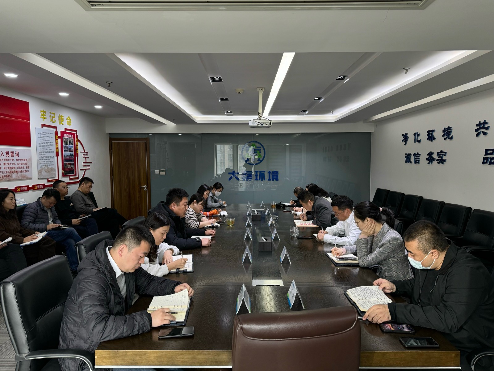 17388034444532190rZY.jpg ´óÇØ.jpg