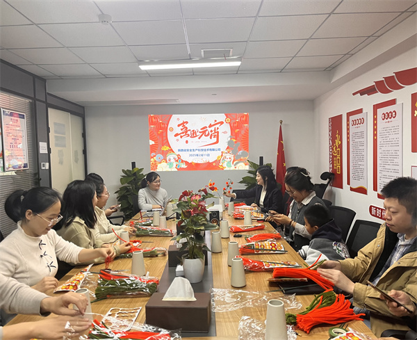 1739329101595747zTEu.jpg ÖÐÊ¥.jpg